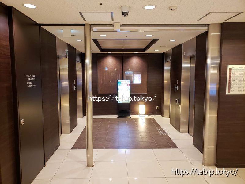 ホテルエルシエント京都のエレベーターホール