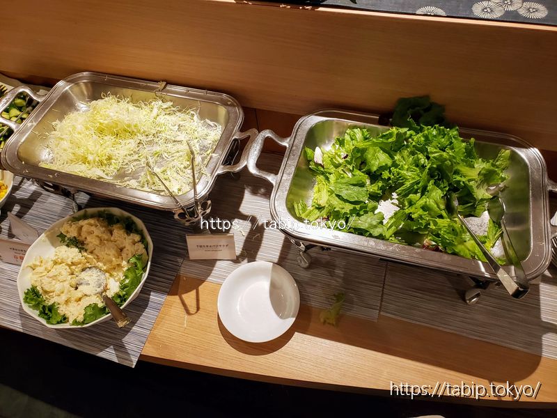 ホテルエルシエント京都の生野菜とポテトサラダ