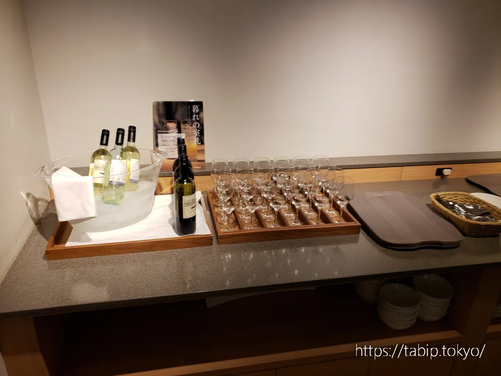 ホテルインターゲート京都四条新町のハッピーアワーのワイン