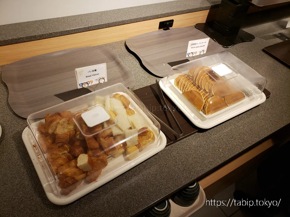 ホテルインターゲート京都四条新町のアフタヌーンサービスのパンケーキ