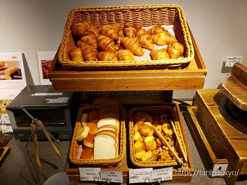 ホテルインターゲート京都四条新町の朝食のパン