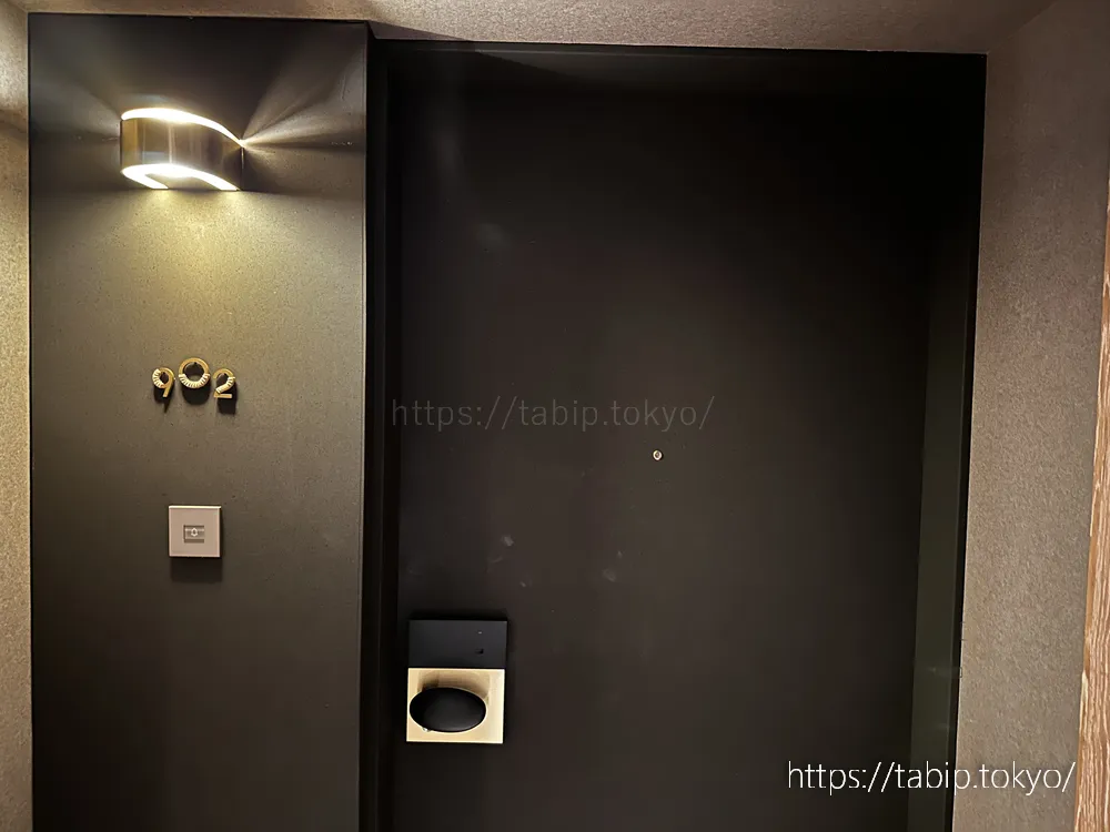 グッドネイチャーホテル京都の客室ドア